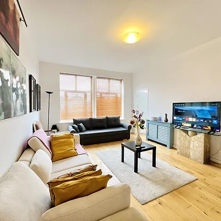 Cosy River View Flat At Temple Bar 더블린